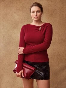 MOTF PREMIUM PLUS SIZE ASYMMETRICAL NECK METAL BUCKLE DECOR LONG SLEEVE T-SHIRT, AUTUMN/WINTER - Red - View 6