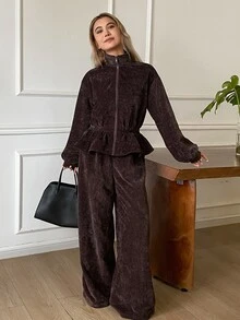 DAZY Setelan 2 Potong Elegan untuk Wanita: Jaket Korduroi yang Mengencangkan Pinggang dan Celana Panjang Lurus untuk Musim Gugur - Burgundy - View 4