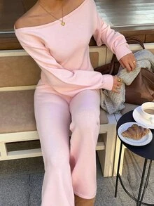 Autumina Setelan 2 Potong Sweater Off-Shoulder dan Celana Panjang Modis untuk Wanita - Berwarna merah muda - View 6