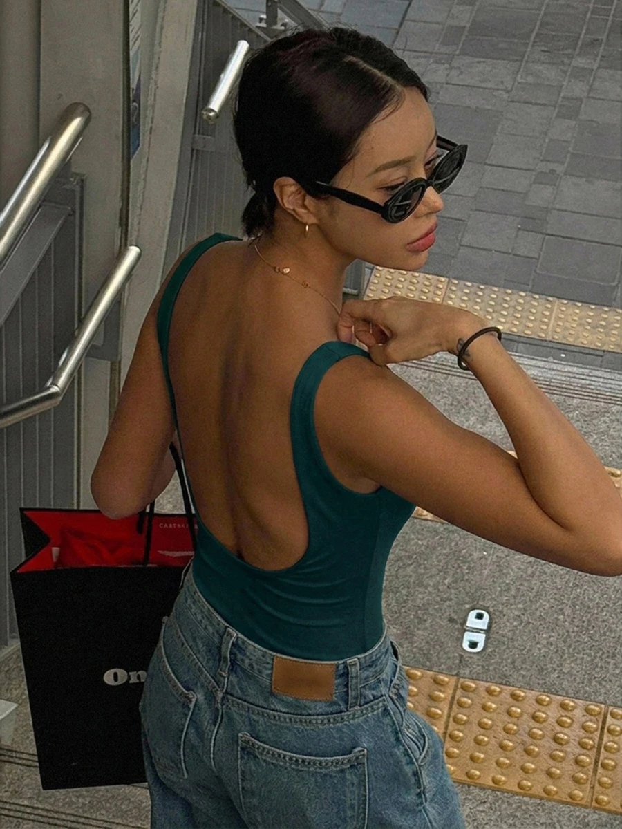 DAZY 女款夏季純色露背性感背心 - 墨綠色 - 查看 1