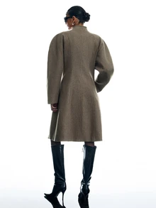 LYSMO Mantel Elegan Wanita Lengan Panjang Kancing Tunggal Warna Polos - Khaki - View 2