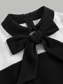 SHEIN 兒童青少年女孩秋/冬修身拼接對比色學院風 2 合 1 收腰蝴蝶結裝飾洋裝，適合返校穿著 - 黑與白 - 查看 4