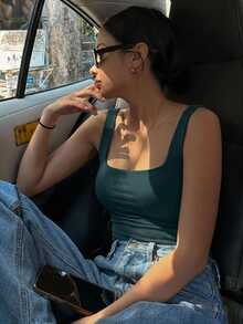 DAZY 女款夏季純色露背性感背心 - 墨綠色 - 查看 2
