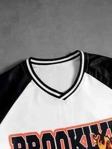 ROMWE MEN Streetwear Basketball Graffiti Print Men's Loose Fit Colorblock Sporty Casual Pullover V-Neck Sweatshirt - Multicolor - View 4