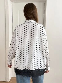 SHEIN Essnce 大尺碼女款波點圖案對比蕾絲下擺單排扣襯衫 - 白色 - 查看 2
