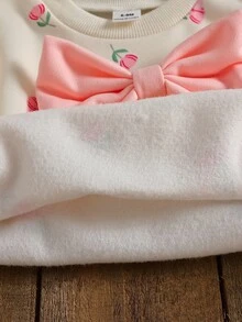 SHEIN 2件組女嬰秋冬新款杏色花卉印花百搭休閒可愛蝴蝶結圓領長袖保暖衛衣上衣與運動長褲套裝，加厚保暖內裡，適合日常穿著與各種場合 - 彩色 - 查看 7
