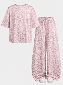 SHEIN Tween Girl 少女休閒日常寬鬆時尚圓領豹紋與小馬圖案 T恤長褲套裝 - 粉色 - 查看 7