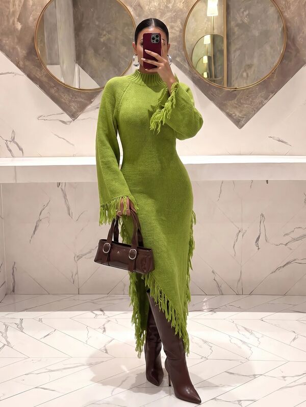 Slaydiva Women Knit Bodycon Maxi Dress Mock Neck Batwing Flare Sleeve Tassel Fringe Trim Slim Long Dress Fall Winter Boho Vacation Evening Party Outfit