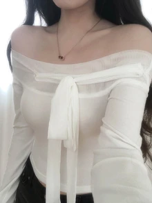 DAZY 甜美蕾絲網紗拼接露肩綁帶長袖T恤 秋季 - 杏色 - 查看 4