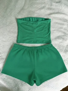IslaSuriya 女款夏季度假純色平口上衣與刺繡短褲兩件套 - 綠色 - 查看 2