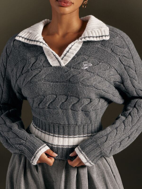 Hauture Women's Colorblock White Trim Turn-Down Collar Cable Knit Cropped Sweater, Embroidered V-Neck Cinched Waist Preppy Knit Top