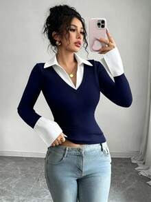 SHEIN Raffinéa 藍色條紋印花對比色女款簡約V領 Polo 領彈性修身打底上衣，休閒、夜店、商務休閒、演唱會、辦公室穿搭，老錢風，熱銷純色羅紋針織面料，高彈力、超柔軟舒適、嬰兒親膚，貼身修身，休閒日常、性感派對、街頭、度假旅行、約會，春夏秋冬新款，喇叭袖長袖 T-shirt - 藏蓝色 - 查看 1