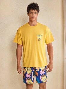SpongeBob SquarePants | SHEIN طقم ملابس منزلية للرجال بطبعة كرتونية: ملابس علوية وشورت - أصفر - مشاهدة 4