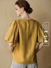 Arave 女款輕量亮面布料寬鬆百褶鏤空對比蕾絲泡泡短袖圓領上衣，適合日常通勤 - 芥末黃 - 查看 4