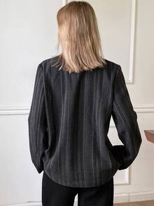 Livesso Jaket Blazer Wanita Lengan Panjang Bergaris dengan Kancing untuk Kantor di Musim Gugur - Hitam - View 2
