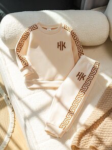 SHEIN 男嬰歐美風字母印花拼色長袖圓領落肩加厚鬆緊腰運動衫與運動褲套裝，休閒日常，秋冬款 - 杏色 - 查看 4