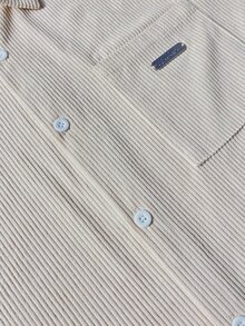 Manfinity Homme 男士單排扣休閒百搭長袖襯衫，適合日常穿著，男孩秋冬新款 Polo 衫 - 杏色 - 查看 5