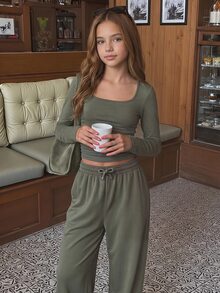 SHEIN 青少年女孩休閒極簡風橄欖綠方領抓皺腰短袖T恤寬鬆長褲套裝，萬聖節、秋季、Y2K、聖誕節 - 綠色 - 查看 2
