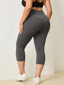 Easithlete Women's Plus Size Solid Color Caprileggings With Pockets - Dark Grey - View 2