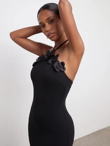 CAJUNI Gaun Musim Panas Elegan dengan Dekorasi Bunga 3D dan Leher Halter Tanpa Punggung - Hitam - View 4