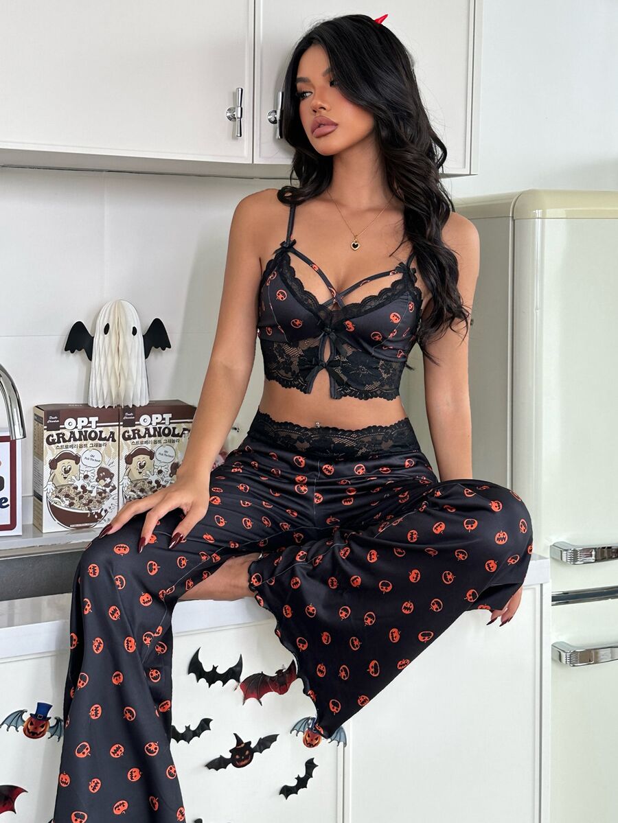 ZzzCrew طقم بيجامة نسائي مثير بطبعة اليقطين للهالوين مع دانتيل وتصميم مرقع وفيونكة - الأسود - مشاهدة 1