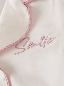 SHEIN 女嬰秋冬緞面杏色與粉色拼接甜美極簡刺繡圖案翻領鈕扣式荷葉邊長袖長褲舒適親膚針織睡衣套裝 2件組 - 杏色 - 查看 4