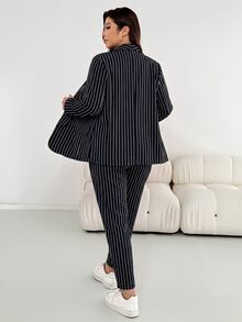 SHEIN Essnce 大尺碼時尚通勤條紋夾克與長褲兩件套 - 黑色 - 查看 2