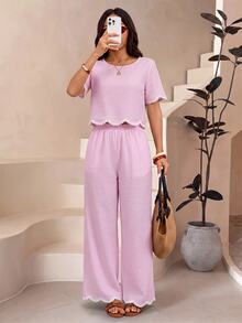 SHEIN PETITE 2件組女款夏季休閒黑白格紋對比色圓領短袖上衣與長褲套裝 - 粉色 - 查看 3