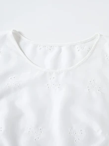 Rusticease 大尺碼純白色刺繡圓領短袖休閒襯衫 2026 春夏款 - 白色 - 查看 4