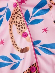 Chillnights Set Piyama Atasan dan Celana Kancing Tunggal Motif Leopard untuk Wanita Ukuran Besar - Berwarna merah muda - View 7