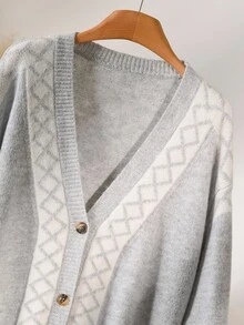 CosyJoli Light Gray & White Diamond Jacquard V-Neck Knit Cardigan Women's Loose Button-Up Sweater Jacket, Autumn/Winter - Light Grey - View 5