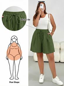 SHEIN Essnce 大尺碼女款純色休閒百搭日常穿著短褲 - 軍綠色 - 查看 1