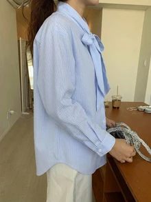 DAZY 休閒通勤條紋領口領帶長袖襯衫 - 藍色 - 查看 3