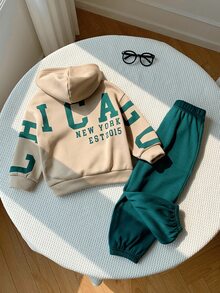 SHEIN 中性嬰兒男孩/女孩幼童 2件組秋冬保暖內裡加厚休閒時尚後背標語圖案連帽衛衣套裝，嬰兒冬季服飾運動套裝，聖誕 - 墨綠色 - 查看 3