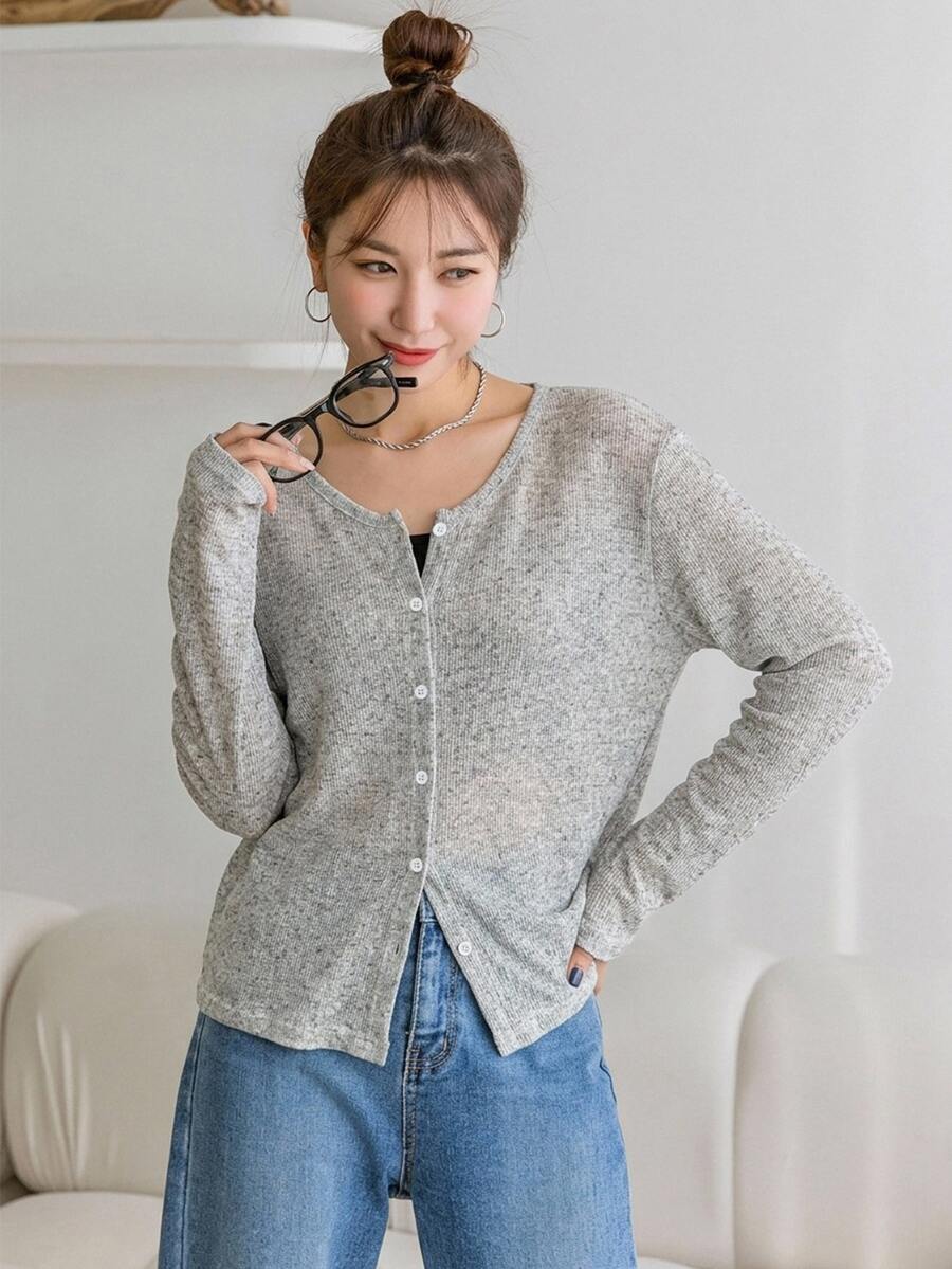 DAZY Atasan Lengan Panjang Wanita Warna Polos Kasual Serbaguna untuk Pemakaian Sehari-hari di Musim Gugur - Light Grey - View 1