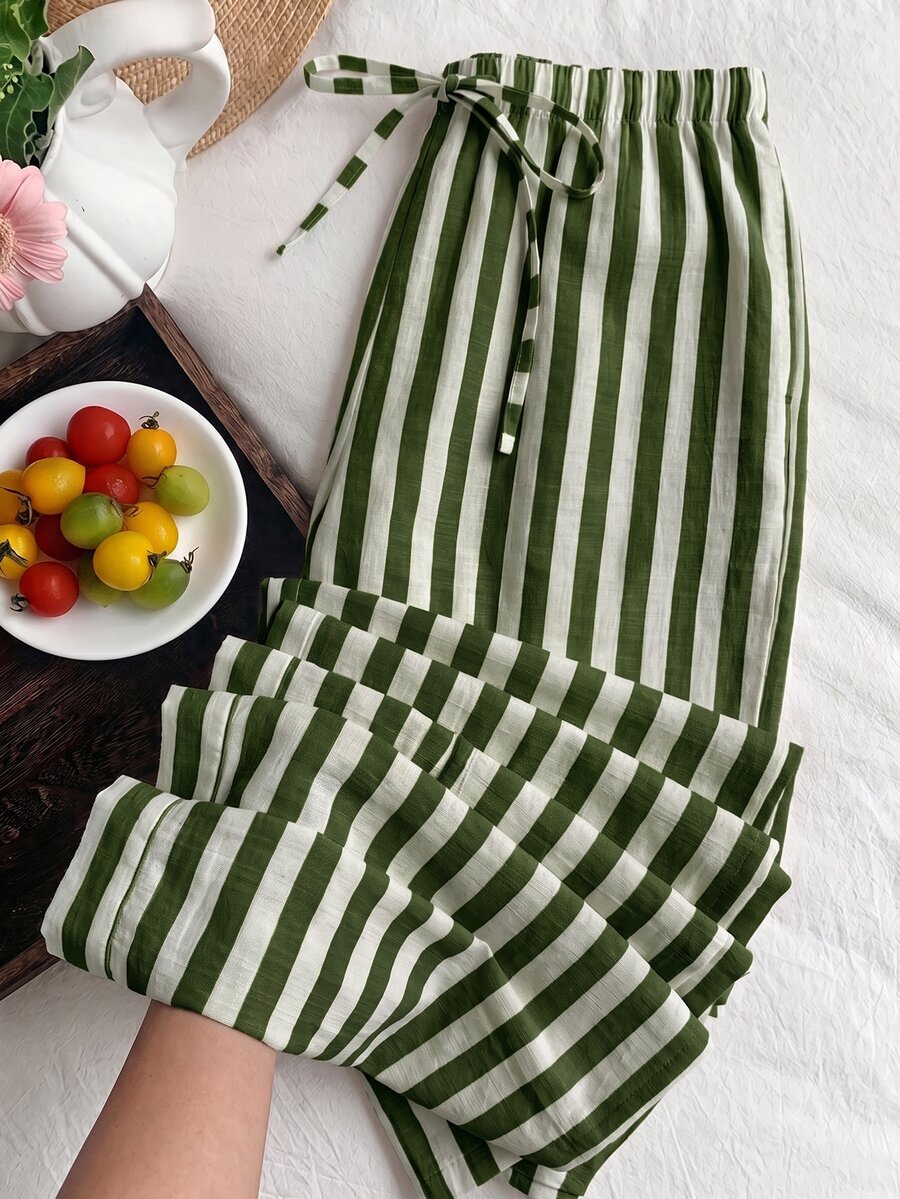 SHEIN EZwear 深綠色與白色條紋大尺碼女款繫腰寬腿長褲 - 軍綠色 - 查看 1