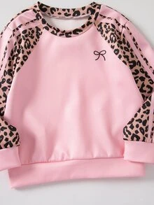 SHEIN Elladie kids 2件組少女甜酷風3D蝴蝶結印花粉色上衣＋豹紋喇叭褲套裝，粉黑配色上衣搭配蝴蝶結印花與豹紋元素，時尚豹紋喇叭褲，甜美酷感風格，適合開學季、外出與街頭穿搭 - 粉色 - 查看 4