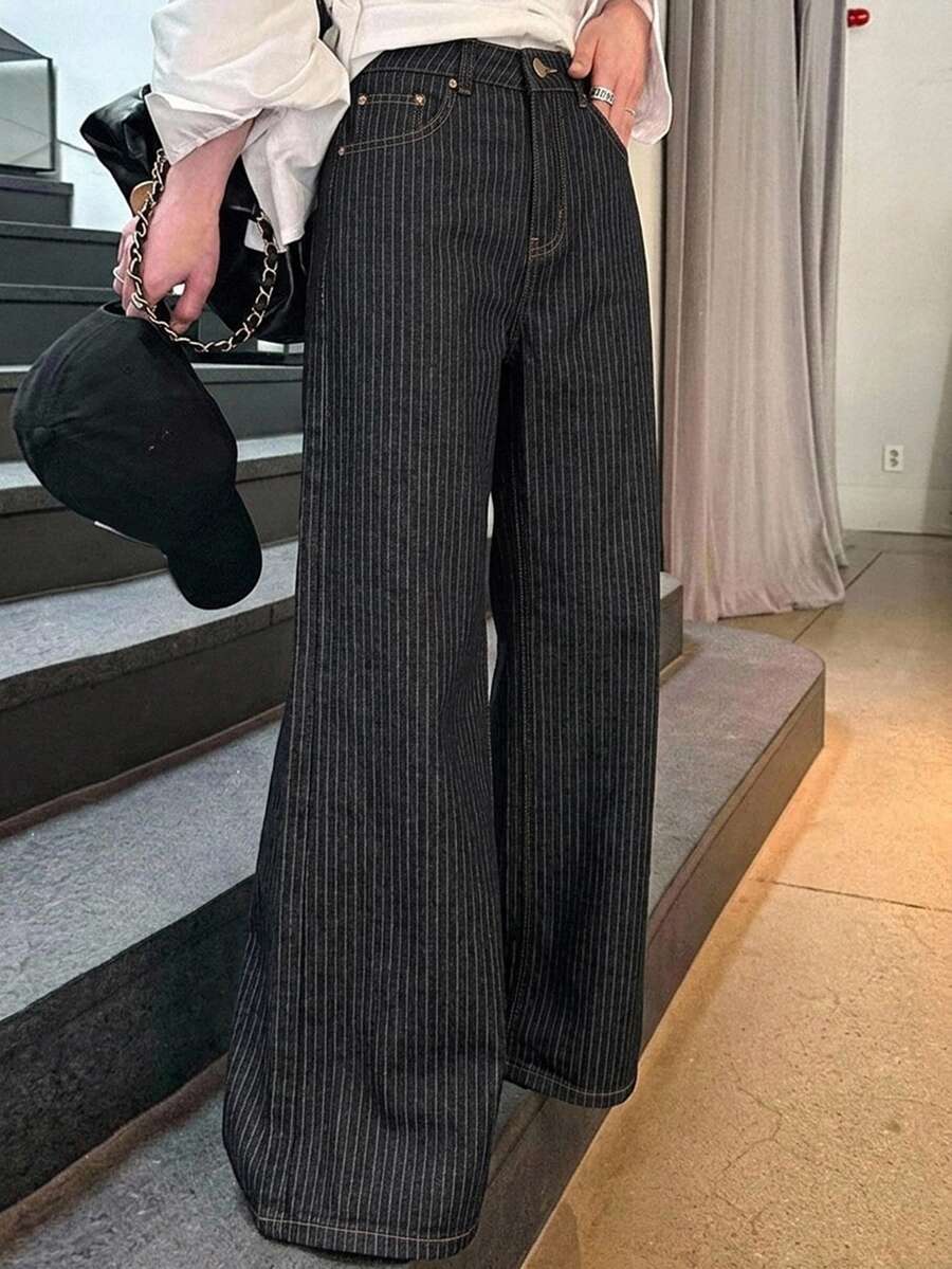 DAZY 女款寬鬆高腰修身直筒牛仔褲,極簡百搭舒適落地長褲 - 黑色 - 查看 1