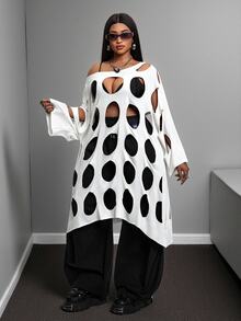 Maweii Plus Size Women's New Grey Asymmetric Shoulder Hollow Out Long Cover-Up, Loose Fit, Unique Hollow Design, Asymmetric Shoulder Cut, Sexy Outerwear Cover-Up, Street Style Vibe, Niche Personality, Summer Loose Slimming Mid-Length Hollow Out Cover-Up Dress - White - View 2