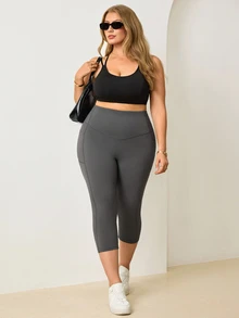 Easithlete Women's Plus Size Solid Color Caprileggings With Pockets - Dark Grey - View 5