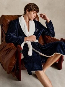 EverLounge Men's Autumn/Winter Fashion Navy Blue Contrast White Collar Left Chest British Style Embroidered Plush Robe - Navy Blue - View 6