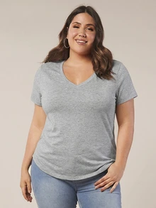 SHEIN BASICS 大尺碼純色V領T恤夏季上衣 - 淺灰色 - 查看 5