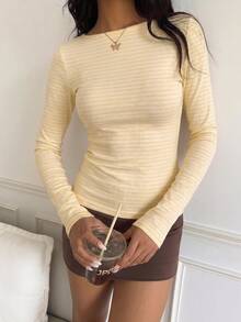 CovetEZ 95%棉全印花女款方領長袖T恤 - 淡黃色 - 查看 4