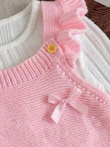 SHEIN 女嬰荷葉邊連身褲、連身褲、時尚甜美套裝、女嬰針織連身褲、女嬰針織套裝、粉色女嬰連身褲、女嬰毛衣連身褲、女嬰吊帶褲、秋季女嬰服飾、冬季女嬰服飾、秋季服飾、冬季服飾、女嬰秋季毛衣服飾 - 粉色 - 查看 3