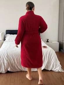 Napfluff CURVE Napfluff CURVE Minimalist Solid Color Comfortable Plus Size Loungewear Robe, Warm Fuzzy Bathrobe For Autumn/Winter Home Wear - Red - View 3