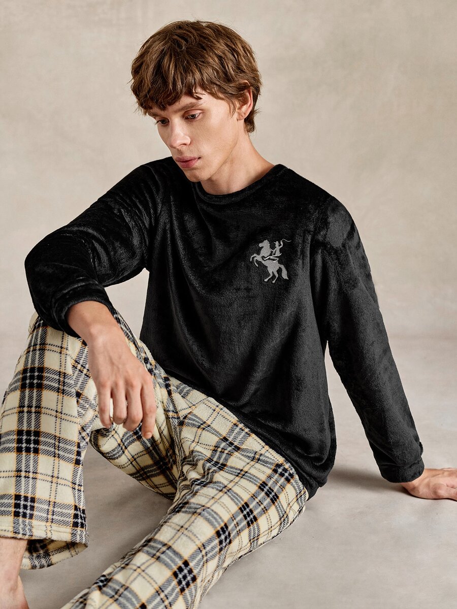 EverLounge Men's Autumn/Winter Minimalist Basic Fashion British Style Black Flannel Embroidered Top & Plaid Long Pants Loungewear Set - Multicolor - View 1