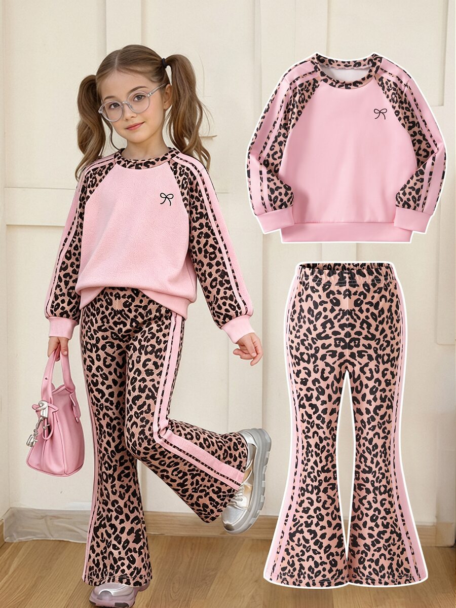 SHEIN Elladie kids 2件組少女甜酷風3D蝴蝶結印花粉色上衣＋豹紋喇叭褲套裝，粉黑配色上衣搭配蝴蝶結印花與豹紋元素，時尚豹紋喇叭褲，甜美酷感風格，適合開學季、外出與街頭穿搭 - 粉色 - 查看 1