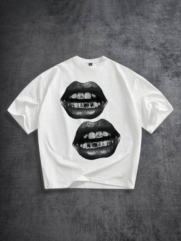 Manfinity ZONE917 Plus Size American Style Loose Distressed Gray Streetwear Hip Hop Rap Lips Graphic Print White Short Sleeve T-Shirt, Suitable For Summer