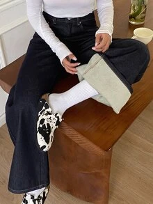 DAZY 女款標準中腰香蕉腿休閒長牛仔褲 - 深色水洗藍 - 查看 6