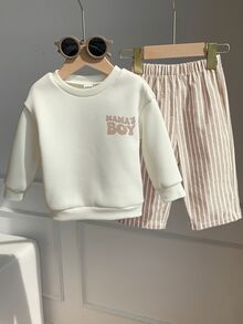 SHEIN 2件組中性嬰兒男孩/女孩秋冬休閒可愛標語衛衣與條紋長褲套裝，嬰兒男孩服裝套裝，嬰兒男孩秋冬服飾，柔軟街頭風 - 卡其色 - 查看 6